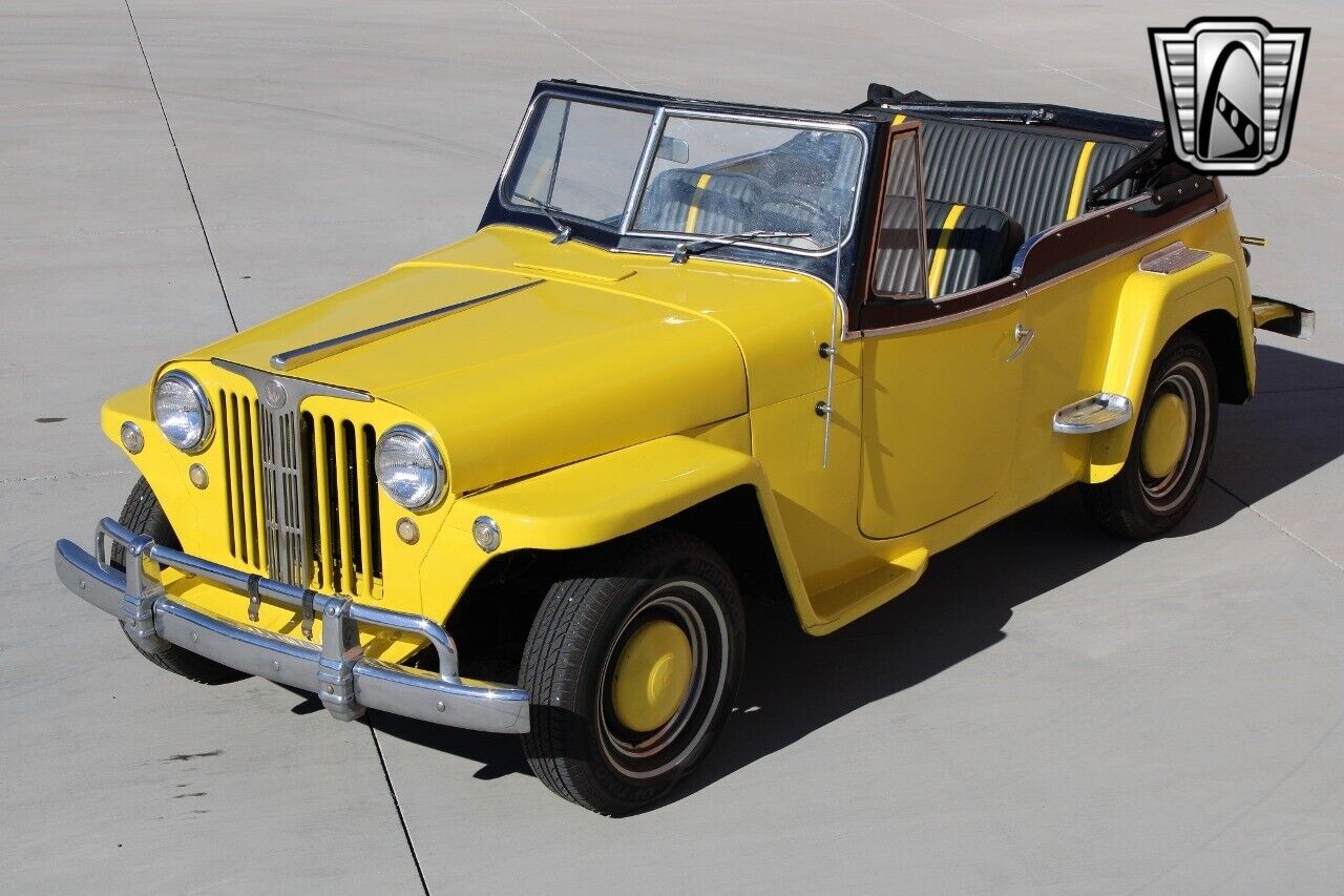 Willys-Jeepster-1948-10