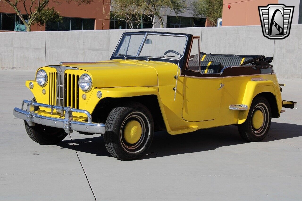 Willys-Jeepster-1948-4