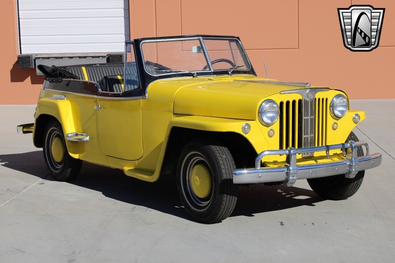 Willys-Jeepster-1948-5