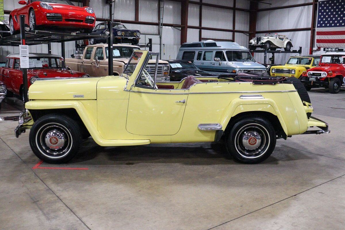 Willys-Jeepster-Cabriolet-1948-2