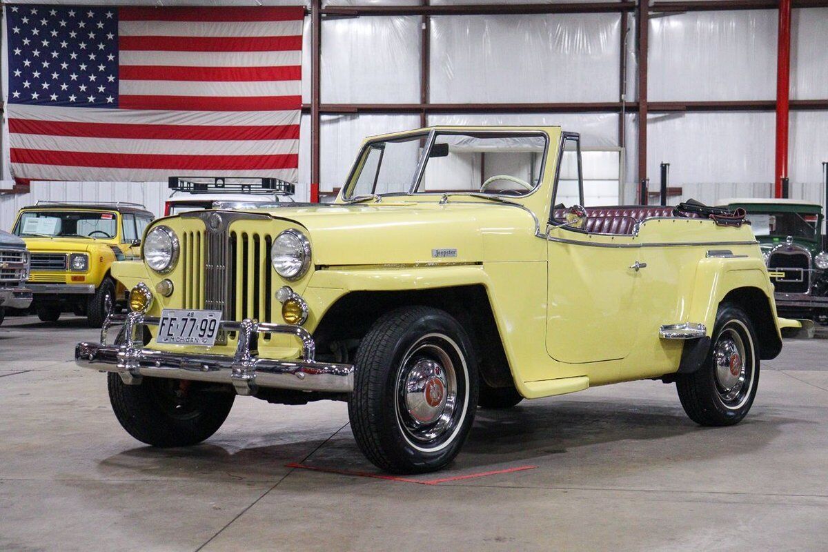 Willys-Jeepster-Cabriolet-1948