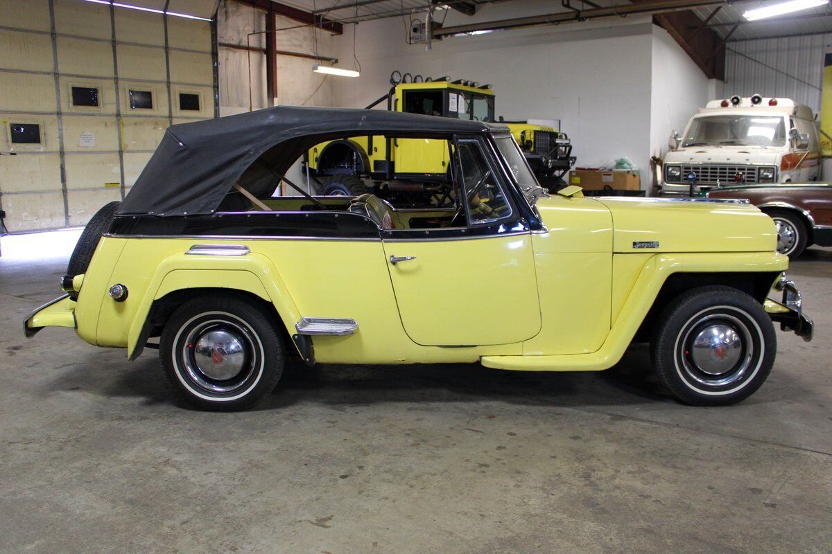 Willys-Jeepster-Coupe-1948-6