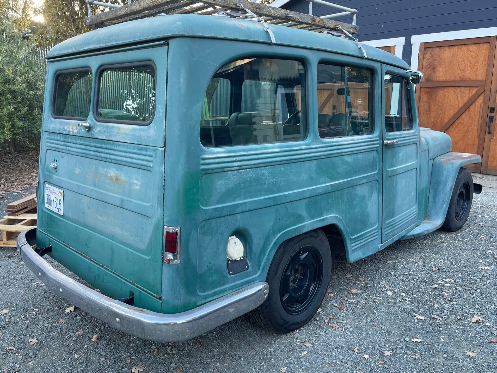 Willys-OVERLAND-WAGON-Break-1951-2