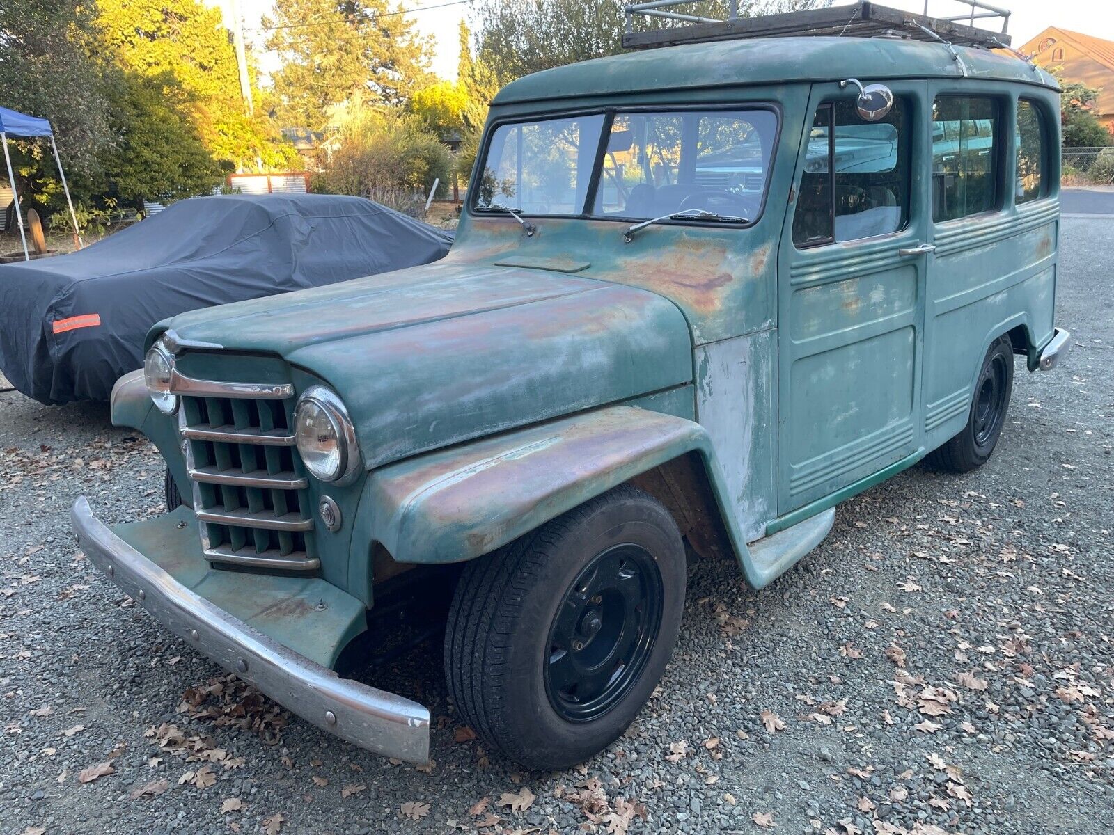 Willys-OVERLAND-WAGON-Break-1951-3