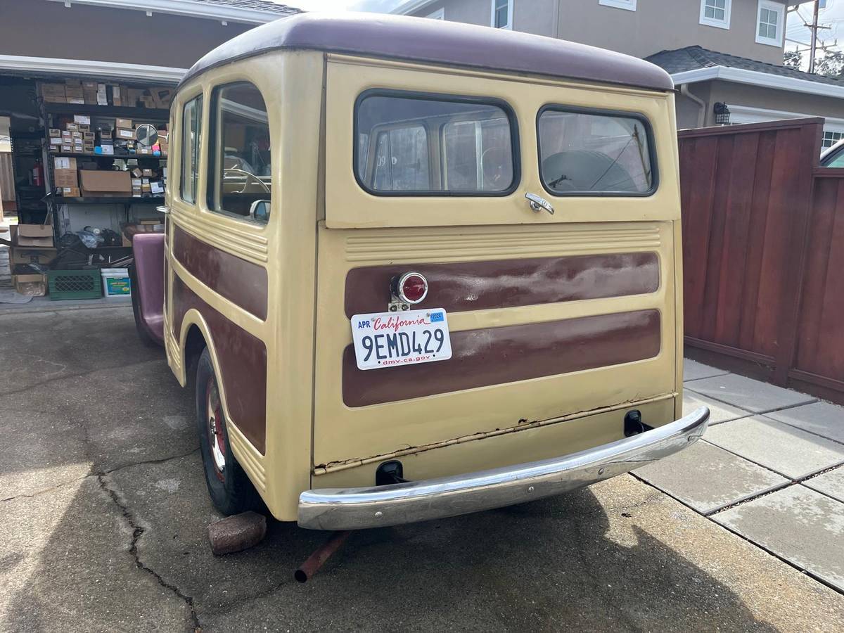 Willys-Wagon-1948-2