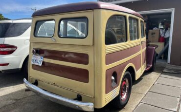 Willys-Wagon-1948-3