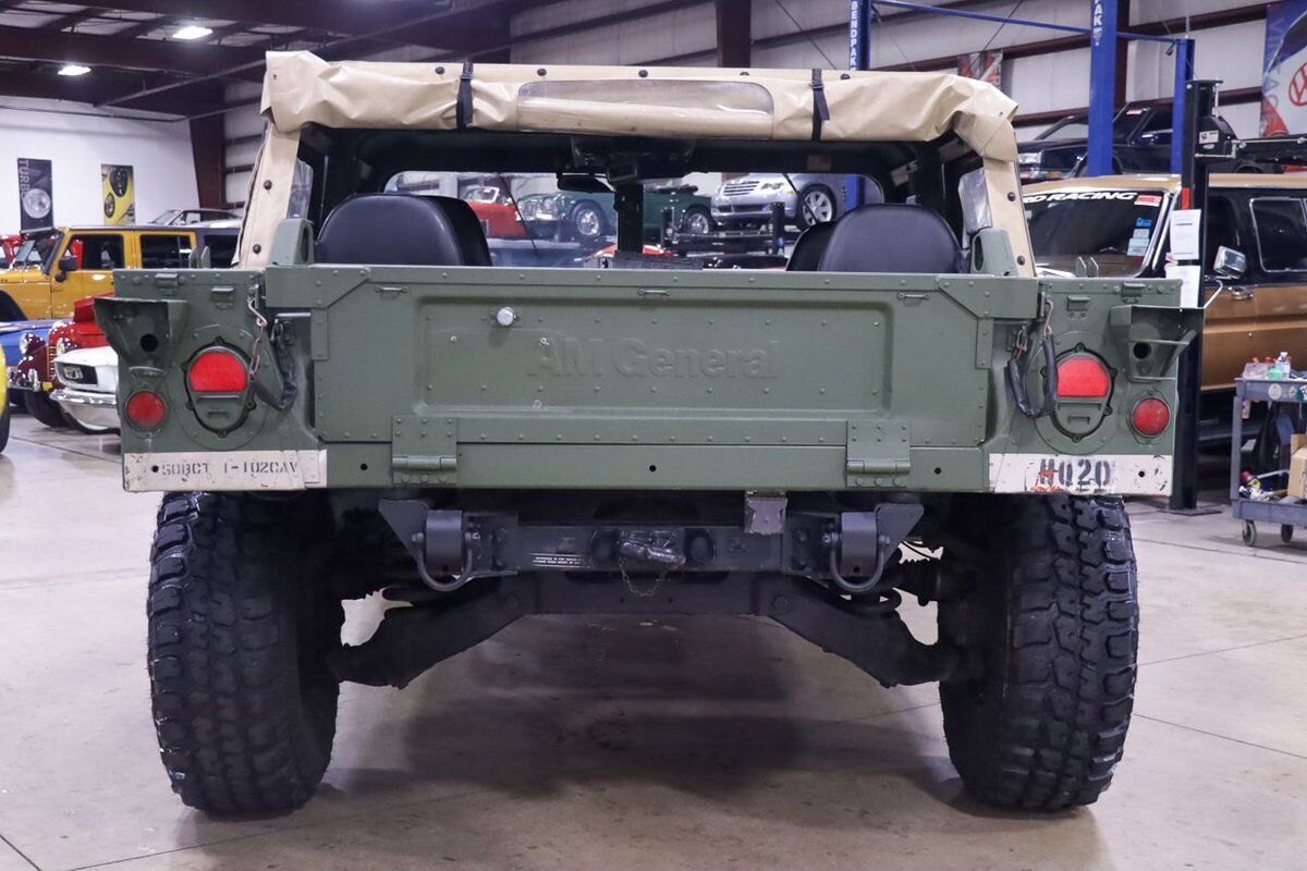 AM-General-Humvee-Pickup-1987-5