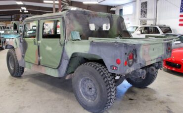 AM-General-Humvee-SUV-1993-3