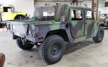 AM-General-Humvee-SUV-1993-5