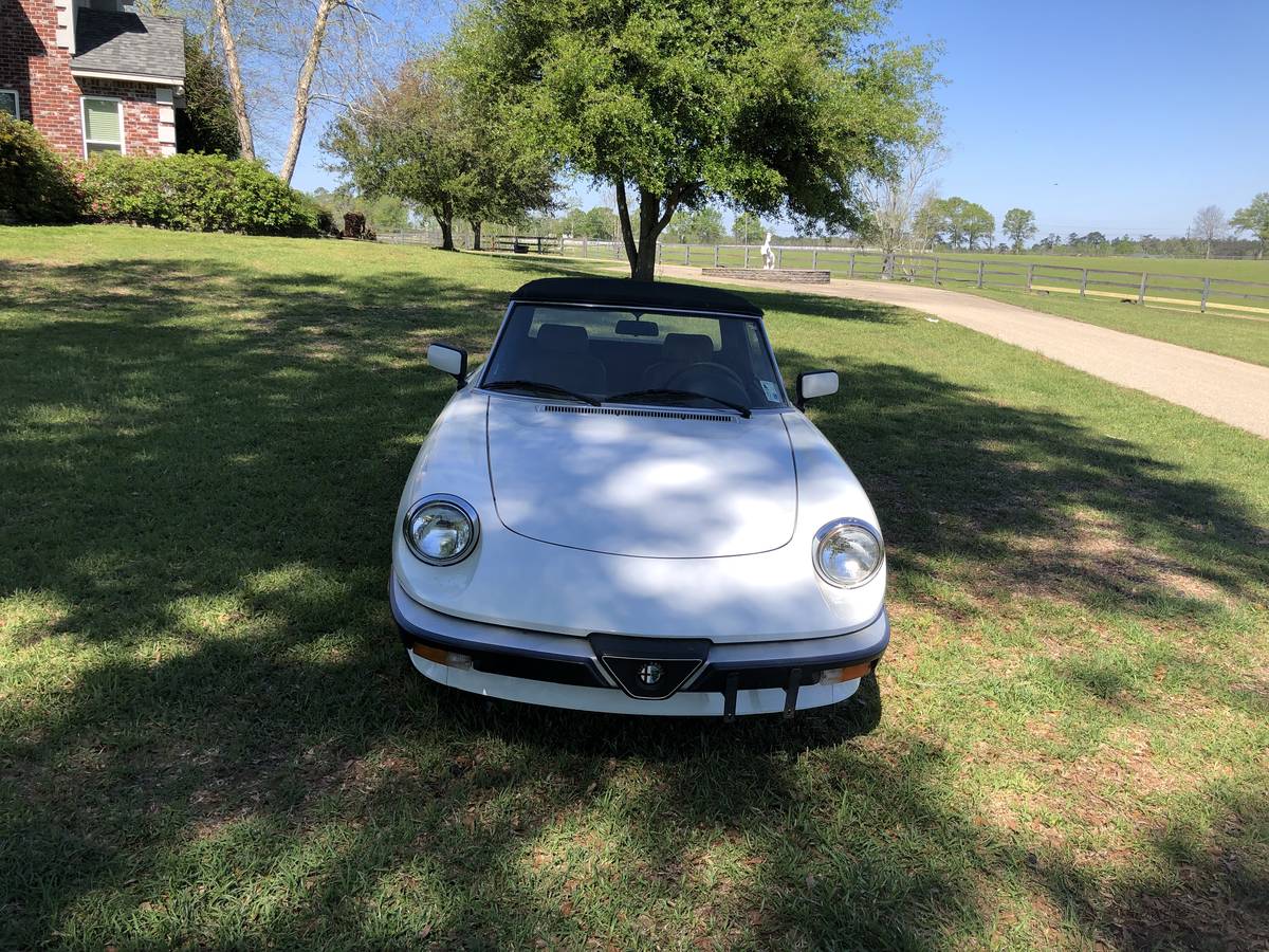 Alfa-romeo-Spider-veloce-1990-1