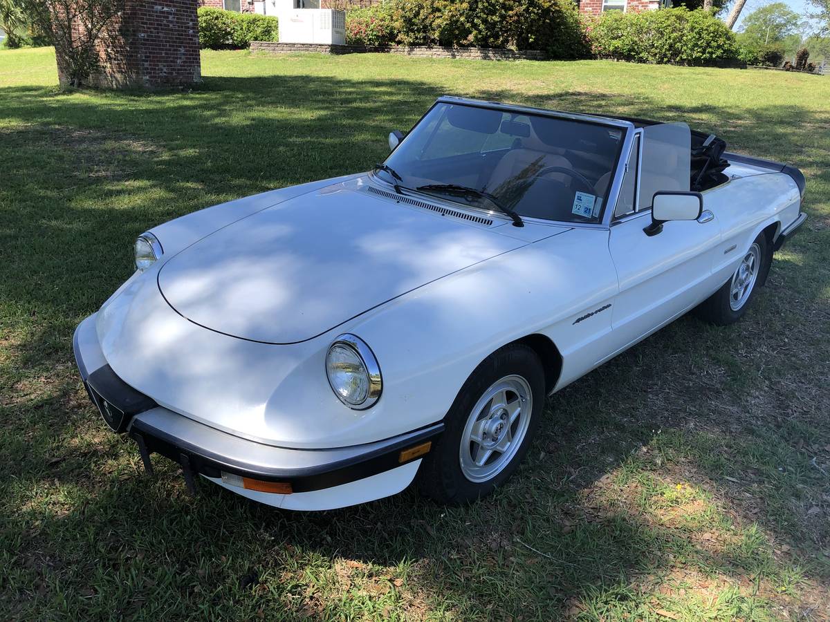 Alfa-romeo-Spider-veloce-1990-2