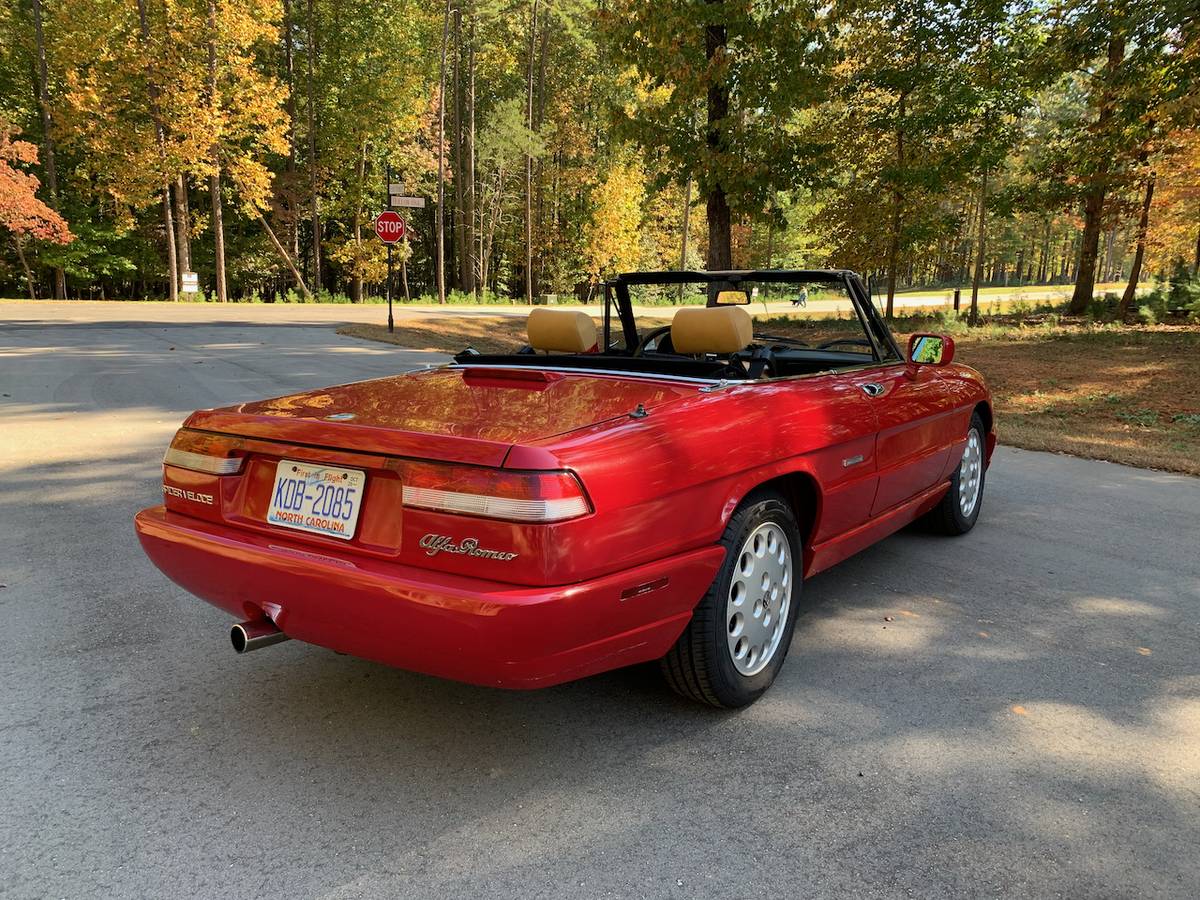 Alfa-romeo-Spider-veloce-1991-9