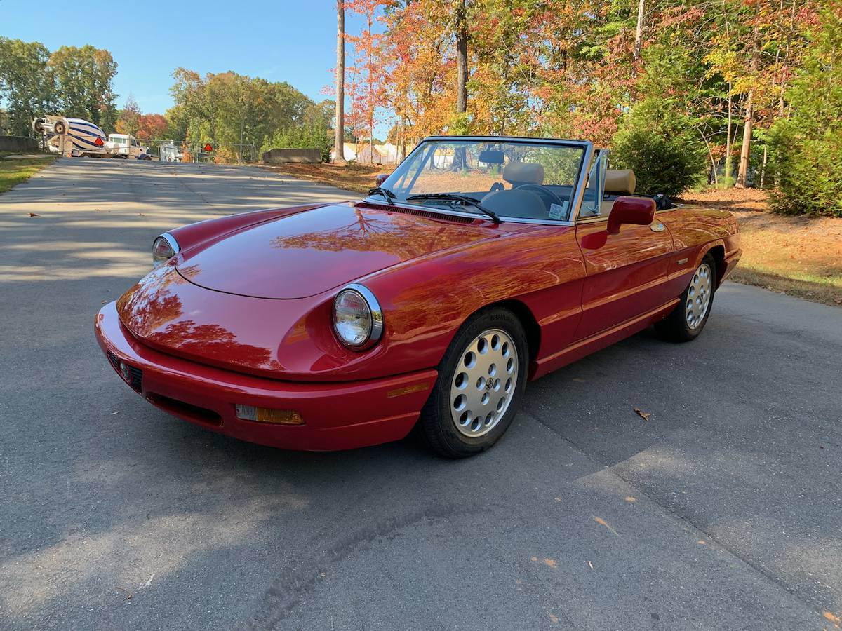 Alfa-romeo-Spider-veloce-1991