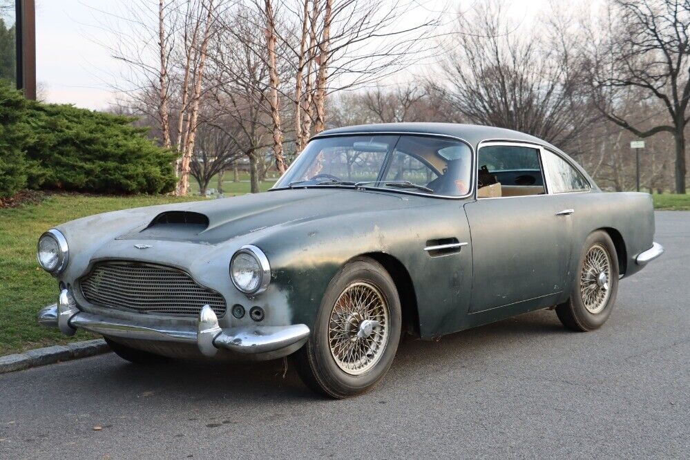 Aston-Martin-DB4-Series-II-1961-1