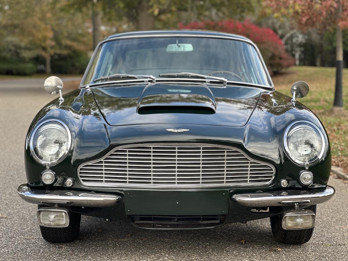 Aston-Martin-DB6-Coupe-1966-11