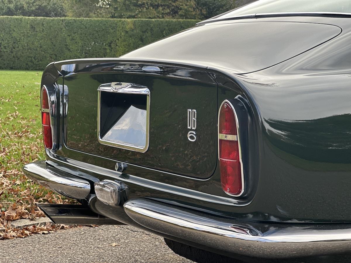 Aston-Martin-DB6-Coupe-1966-25