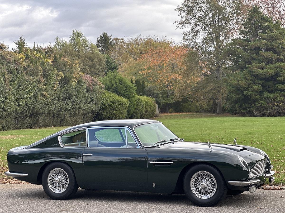 Aston-Martin-DB6-Coupe-1966-37