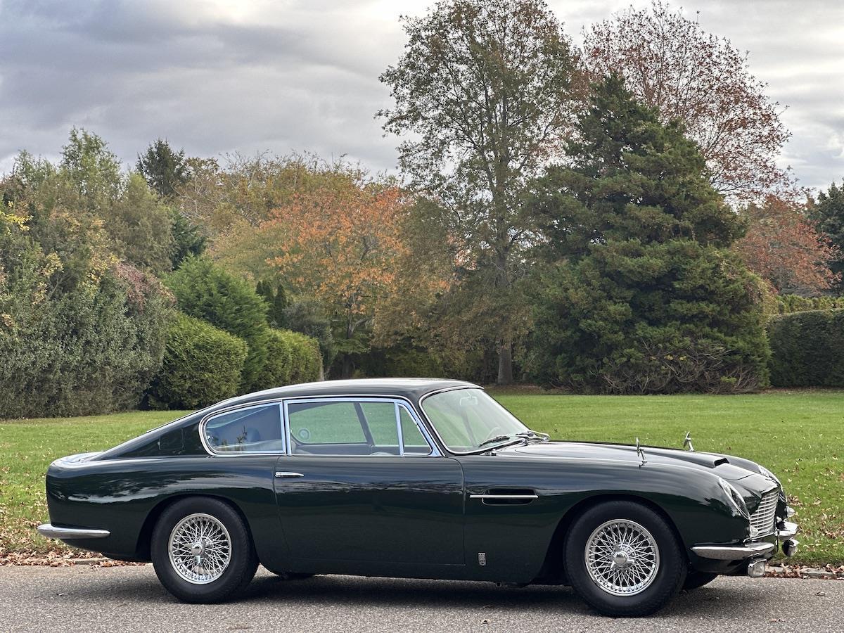 Aston-Martin-DB6-Coupe-1966-39