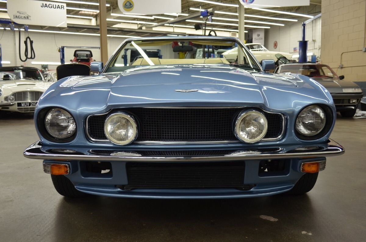 Aston-Martin-V8-Volante-Cabriolet-1989-1