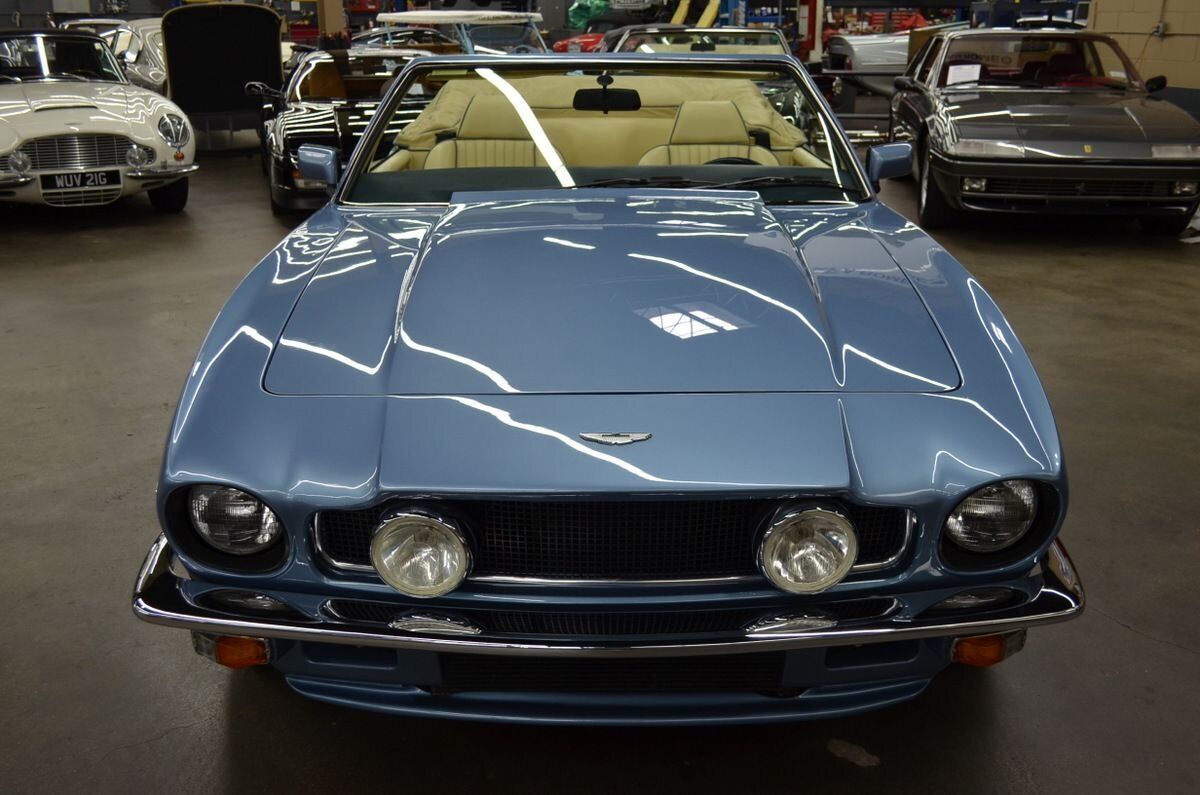 Aston-Martin-V8-Volante-Cabriolet-1989-2