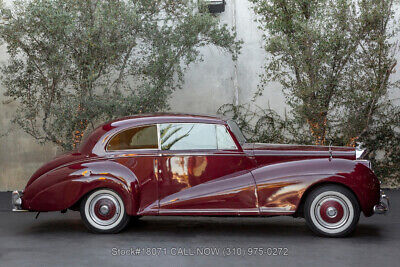 Bentley-Mark-VI-James-Young-1952-3