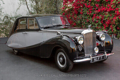 Bentley-R-Type-Hooper-1953-2