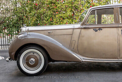 Bentley-R-Type-Saloon-1954-11