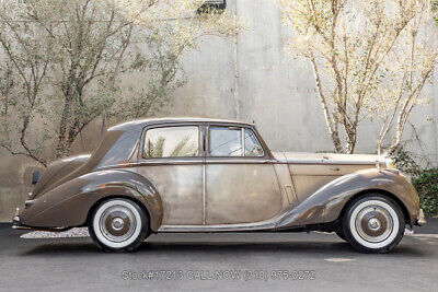 Bentley-R-Type-Saloon-1954-3