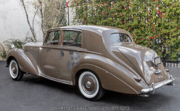 Bentley-R-Type-Saloon-1954-6