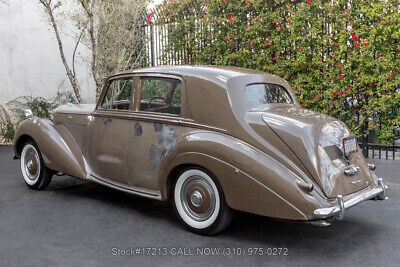 Bentley-R-Type-Saloon-1954-6