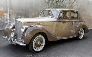 Bentley-R-Type-Saloon-1954-7