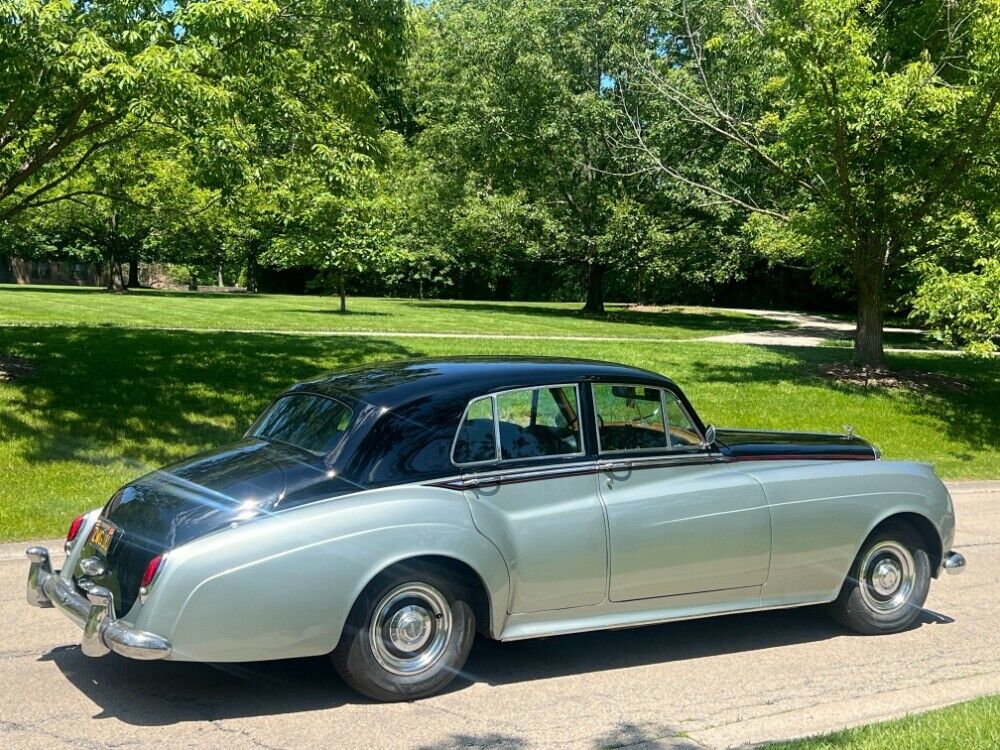 Bentley-S2-Saloon-1962-4