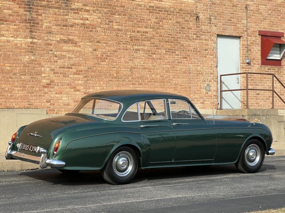 Bentley-S3-Continental-Saloon-1963-3