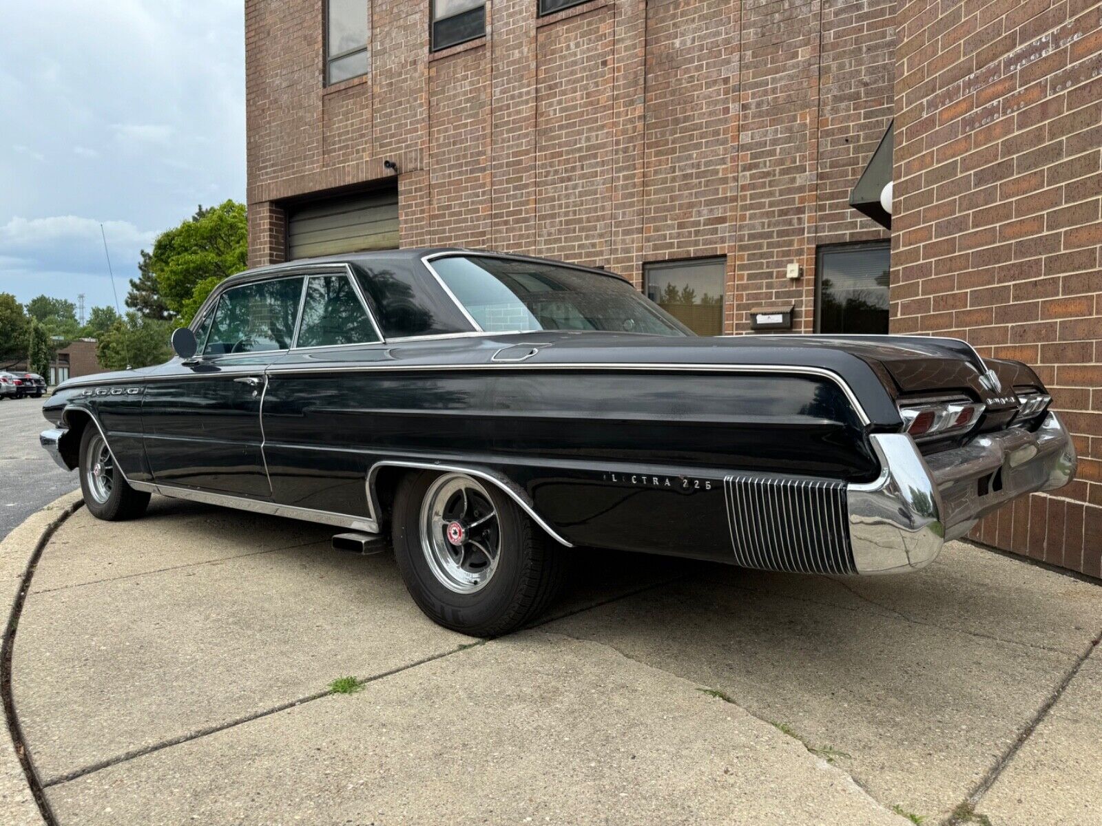 Buick-Electra-Coupe-1962-3