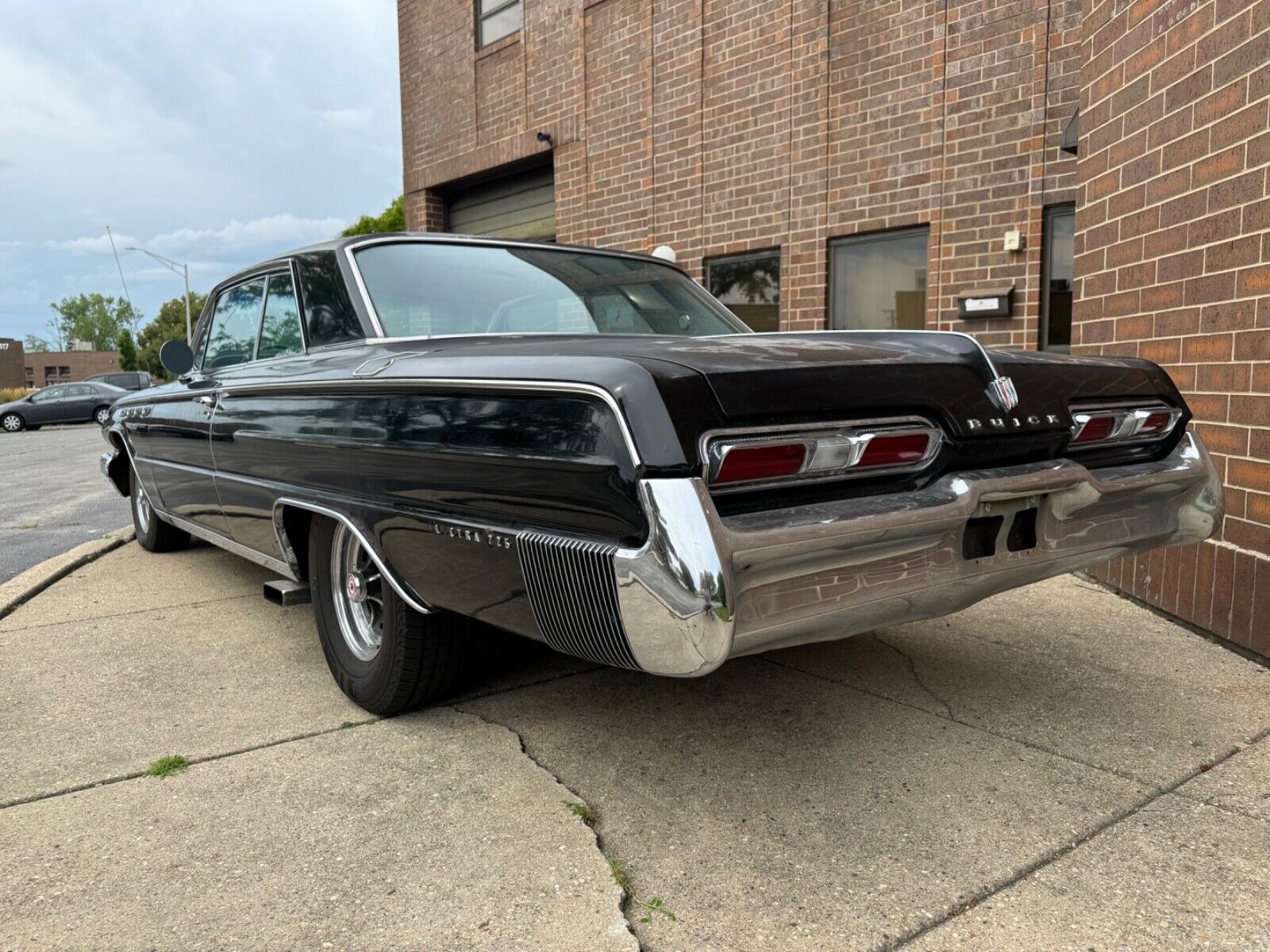 Buick-Electra-Coupe-1962-4