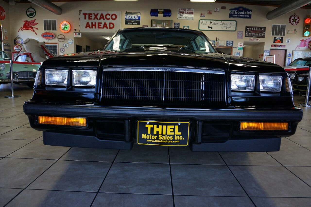 Buick-Grand-National-1984-11