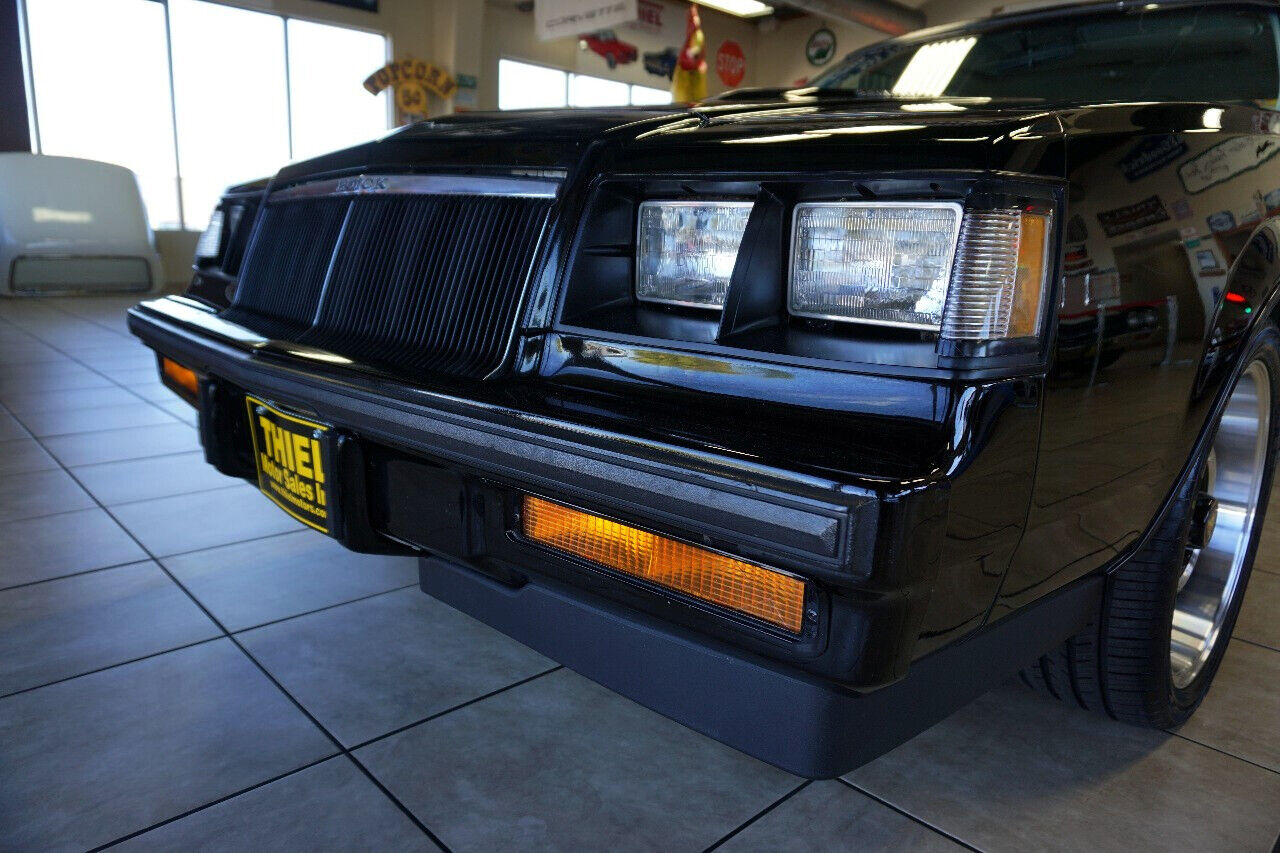 Buick-Grand-National-1984-17