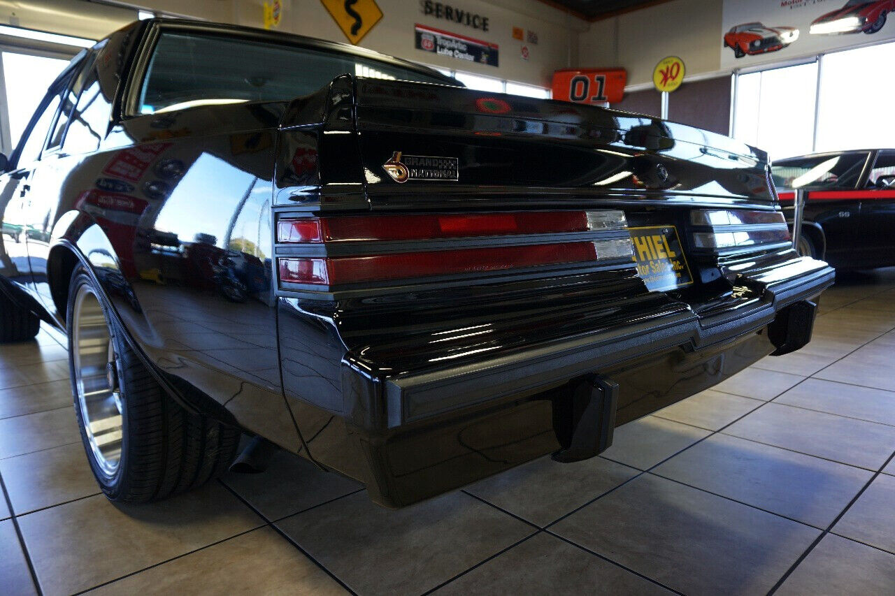 Buick-Grand-National-1984-18