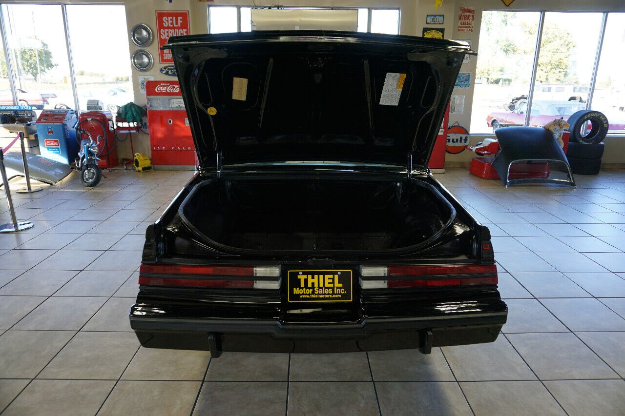 Buick-Grand-National-1984-37