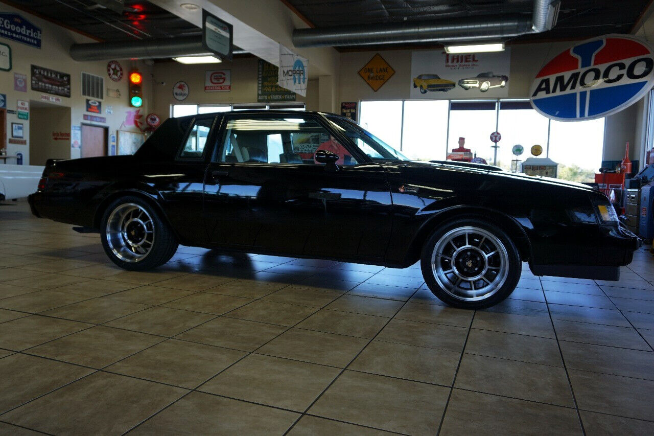 Buick-Grand-National-1984-8