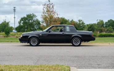 Buick-Grand-National-1987-1