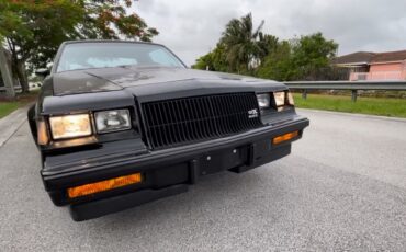 Buick-Grand-National-1987-30