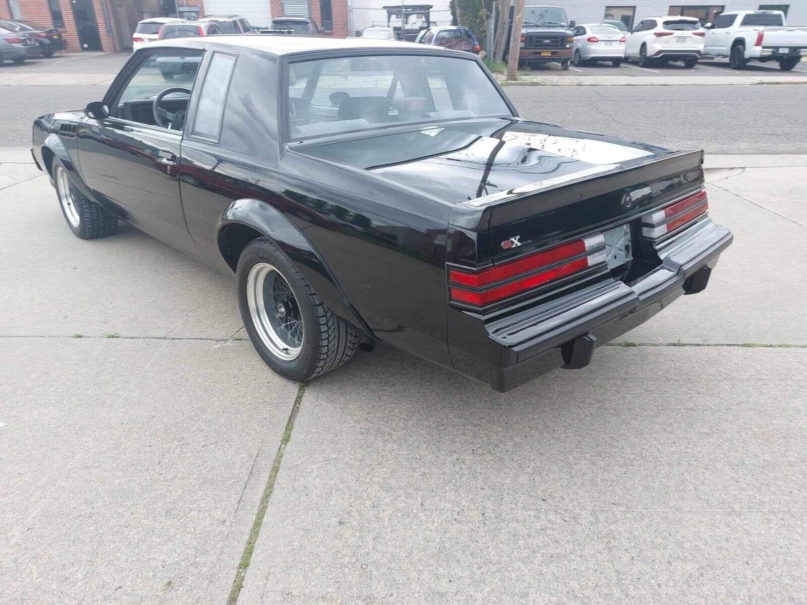 Buick-Grand-National-1987-4