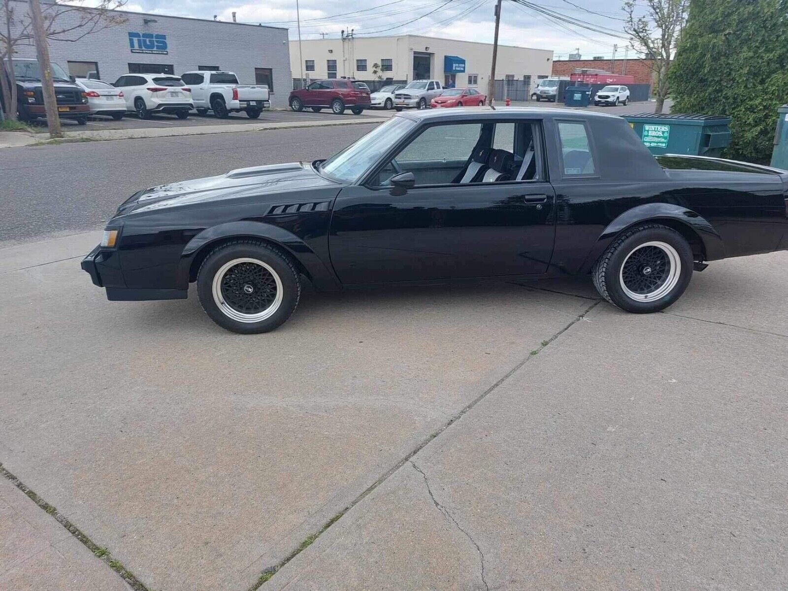 Buick-Grand-National-1987-9