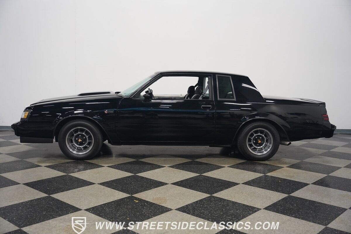 Buick-Grand-National-Coupe-1987-8