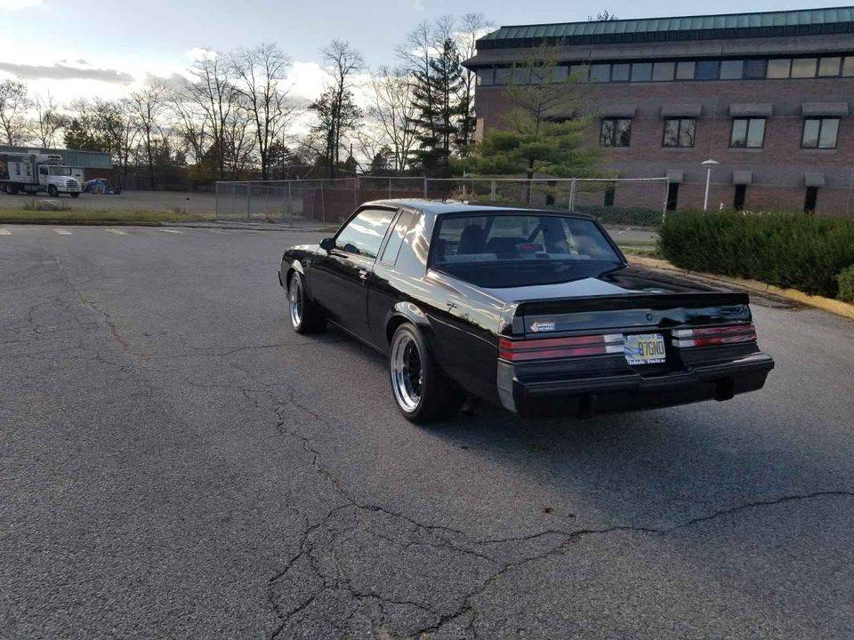 Buick-Grand-national-1987-8