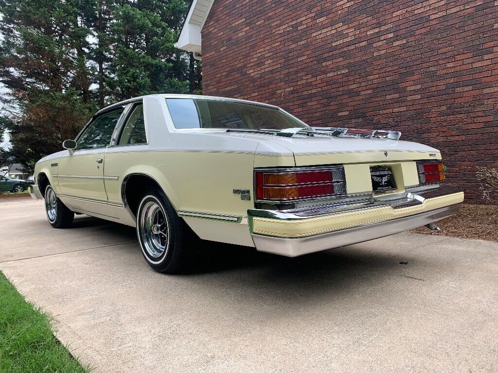 Buick-LeSabre-1979-13