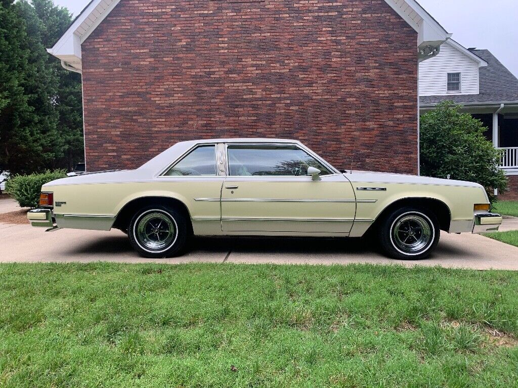 Buick-LeSabre-1979-18