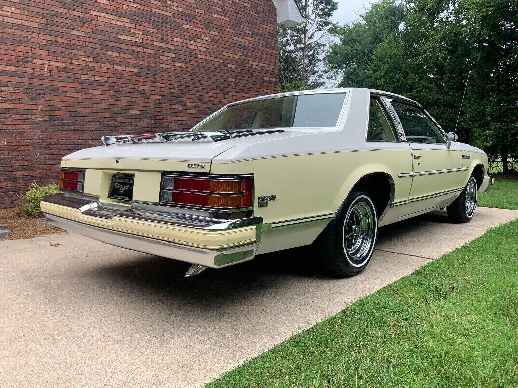 Buick-LeSabre-1979-19