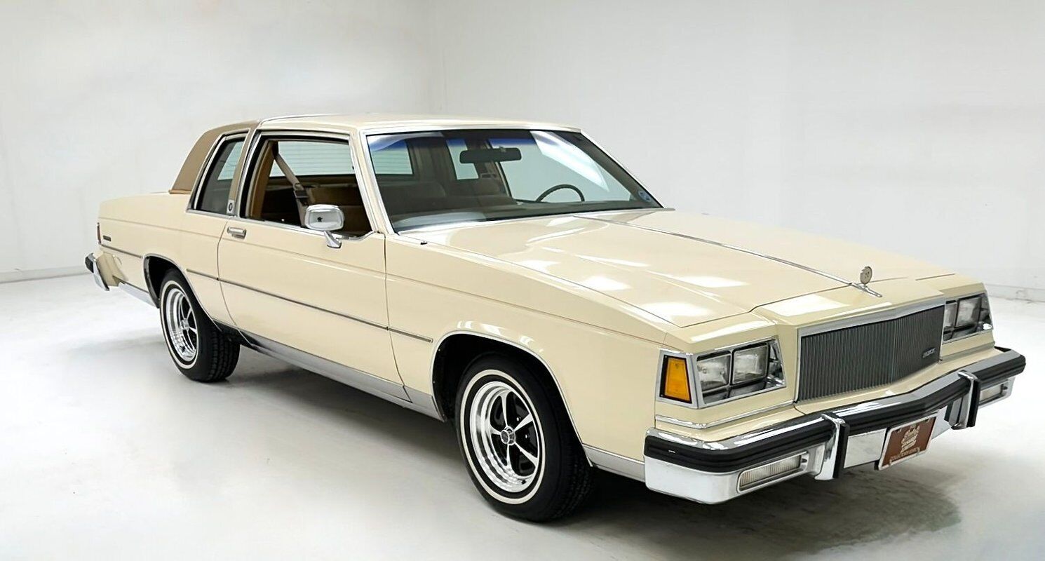 Buick-LeSabre-1985-6